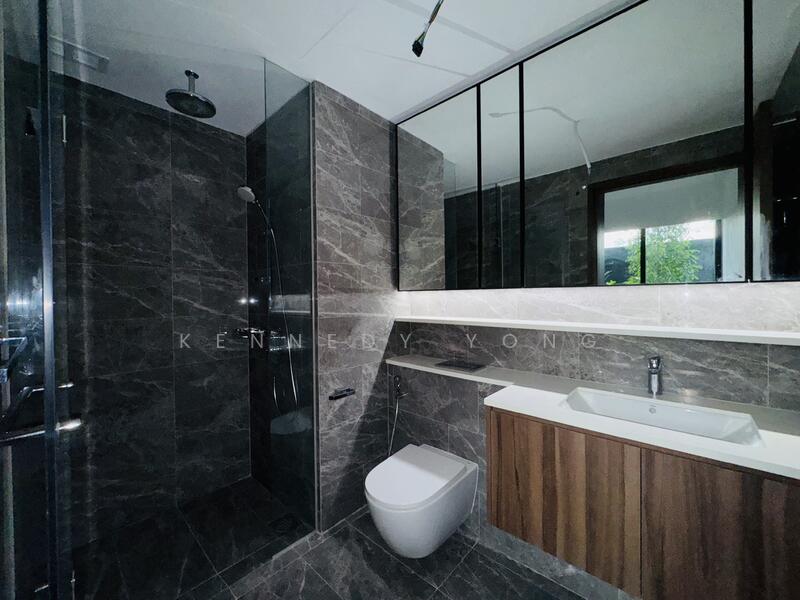 Lentor Modern, 7 Lentor Central, 2 Bedrooms, 732 sqft, Condominium For Sale, by Kennedy Yong, 60202710 - Bathroom - PropertyGuru.com.sg