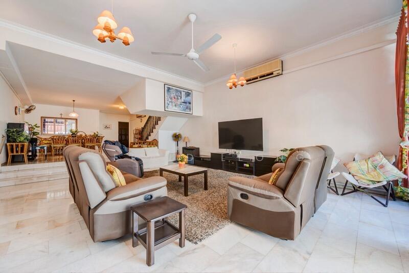 Spacious Living Room