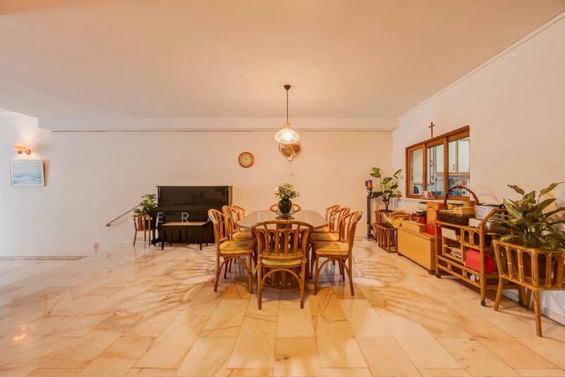 Ginormous Dining Room