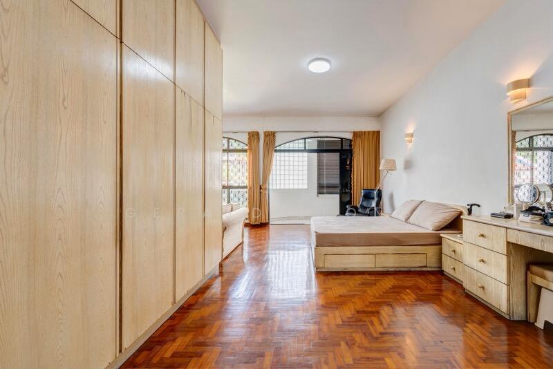 Super Ginormous Master Bedroom