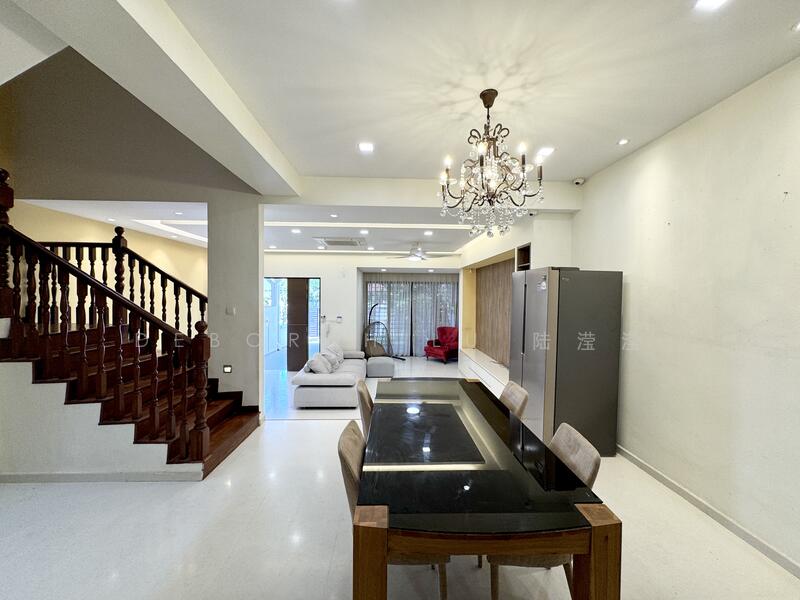 For Rent - 112B Sixth Avenue