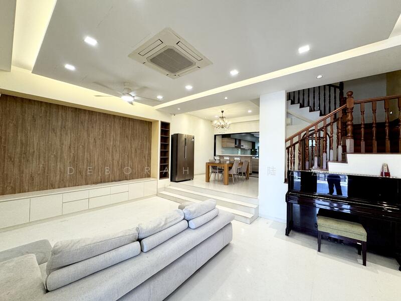 For Rent - 112B Sixth Avenue