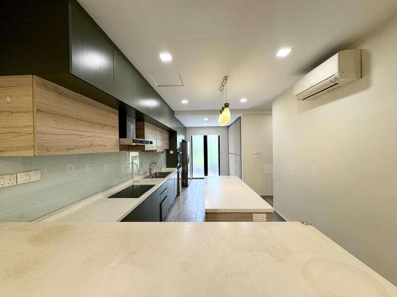 For Rent - 112B Sixth Avenue