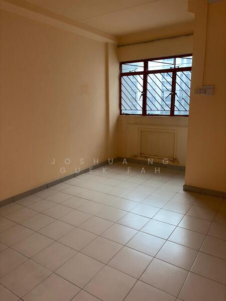 For Sale - 627 Yishun Street 61