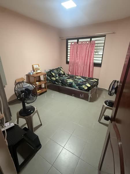 158 Yishun Street 11, 158 Yishun Street 11, Room Rental, 139 sqft, HDB Flat For Rent, by Hafiz Ismail, 60203033 - Bedroom - PropertyGuru.com.sg