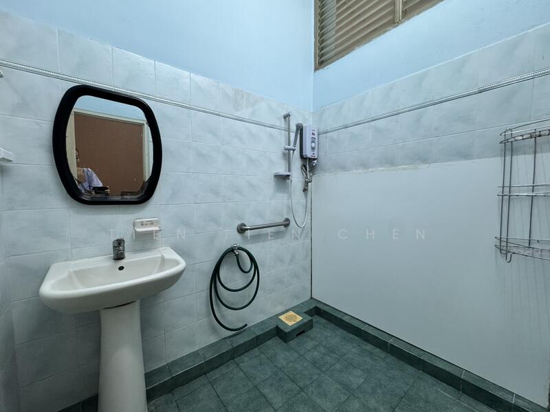 For Rent - Pillai road