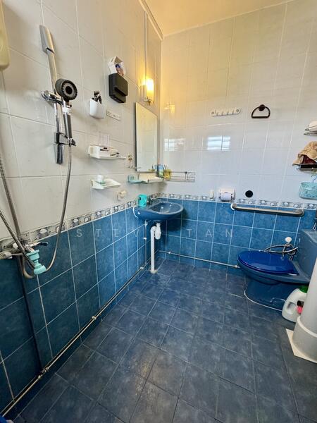 For Sale - 548 Jurong West Street 42