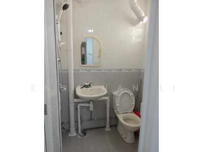 For Rent - 104C Canberra Street