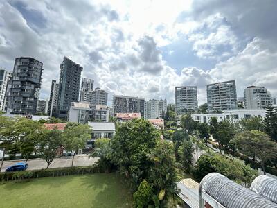 For Sale - Stevens MRT Freehold Semi-D Moved-in