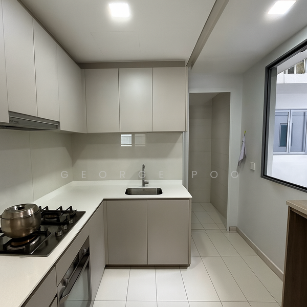 For Rent - The Visionaire