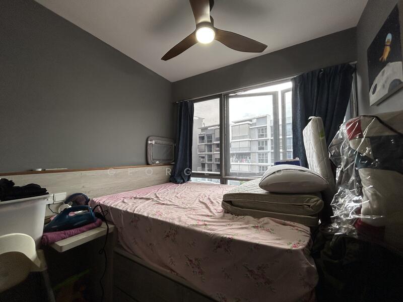 For Rent - The Visionaire