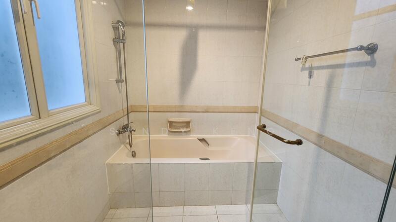 Bungalow w Pool near Holland/Tanglin/Bukit Timah, Holland Road, 5 Bedrooms, 6,544 sqft, Detached House For Rent, by Sindy Keng, 60203870 - PropertyGuru.com.sg