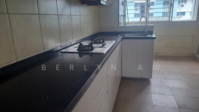 For Rent - 272 Tampines Street 22