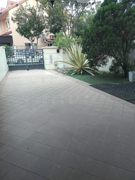 Garden & Ample 2 Car Lots