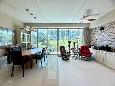 For Sale - Tree House