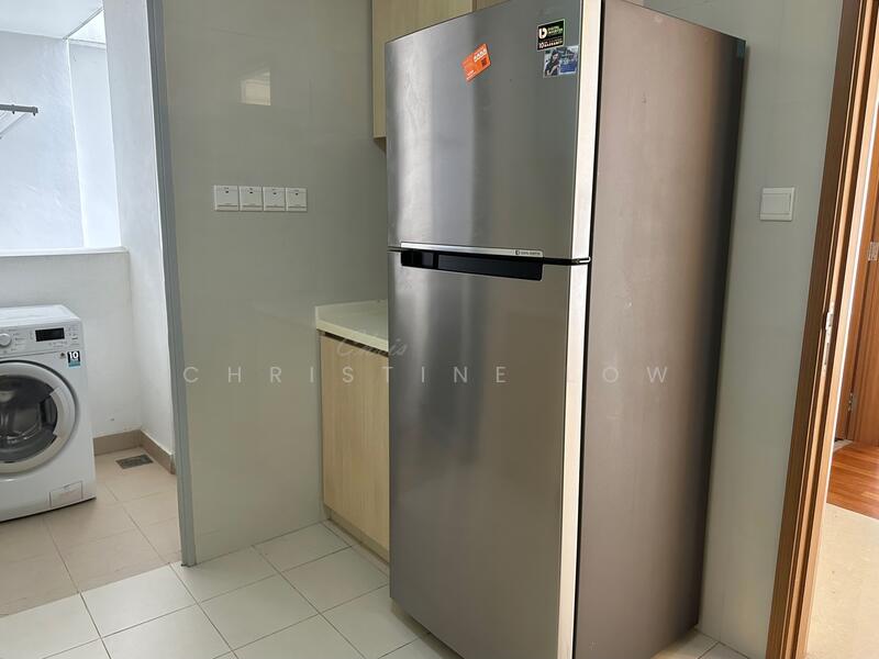 Kitchen to Yard & Bath