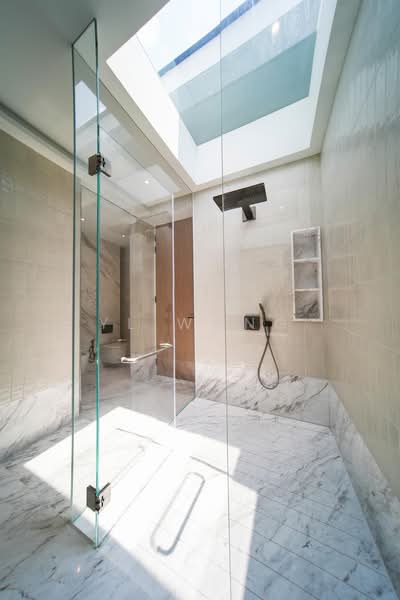 Holland Grove Area, Brand New Detached Detached House For Sale at S$ 18,800,000 | PropertyGuru Singapore - Bathroom