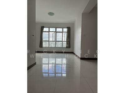 For Sale - 870A Tampines Street 86