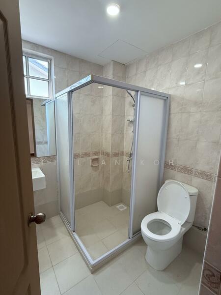 852 Dunearn Road walk to King Albert Park MRT Super Convenient, 852 Dunearn Road, 5 Bedrooms, 2,258 sqft, Semi-Detached House For Rent, by Lillian Koh, 60205006 - PropertyGuru.com.sg