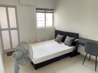 For Rent - 5 Saint George's Lane