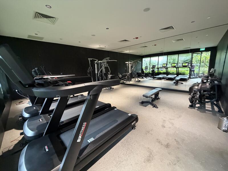 GOOD SIZE GYM! BRAND NEW EQUIPMENTS!