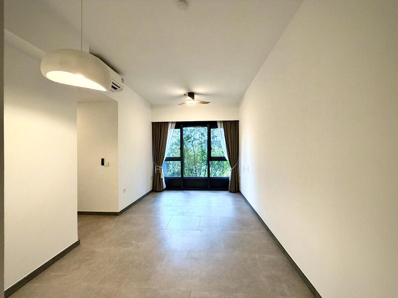 BRAND NEW! MODERN, UNBLOCKED AND BREEZY!