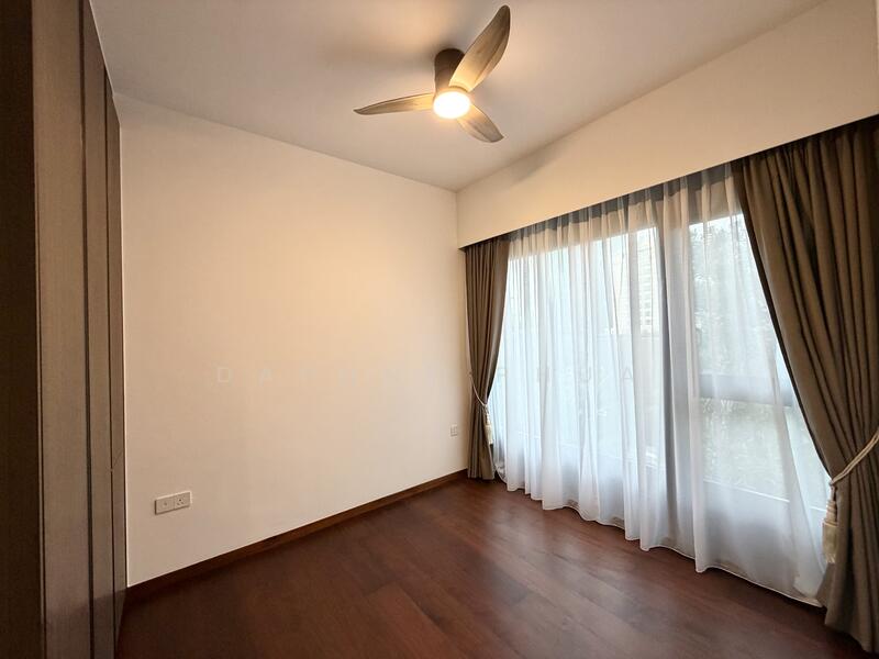 COSY MASTER BEDROOM, ALL ROOMS UNBLOCKED