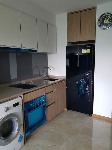 Kingsford Waterbay, Upper Serangoon View, 2 Bedrooms, 678 sqft, Condominium For Sale, by Low Kian Hoo, 60205280 - Kitchen - PropertyGuru.com.sg