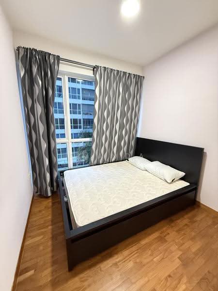 The Tampines Trilliant, 25 Tampines Central 7, 3 Bedrooms, 872 sqft, Executive Condominium For Rent, by Amanda Khong, 60205322 - Bedroom - PropertyGuru.com.sg