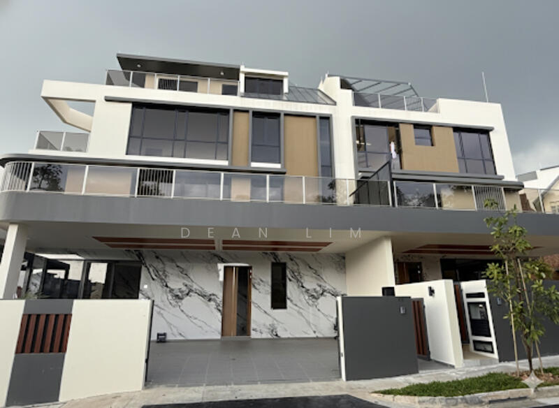 For Sale - ⭐️⭐️LANDED7772@ 3.5 Storey Semi-detached best buy. Brand New