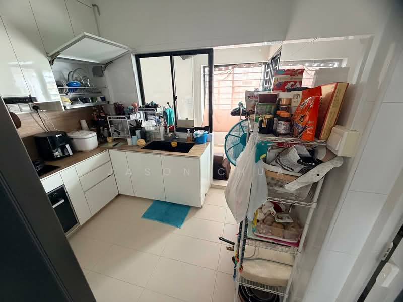 228C Compassvale Walk HDB Flat For Sale at S$ 828,000 | PropertyGuru Singapore - Kitchen