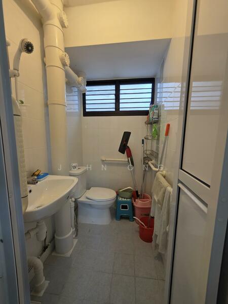 For Sale - 584 Cheng San Court