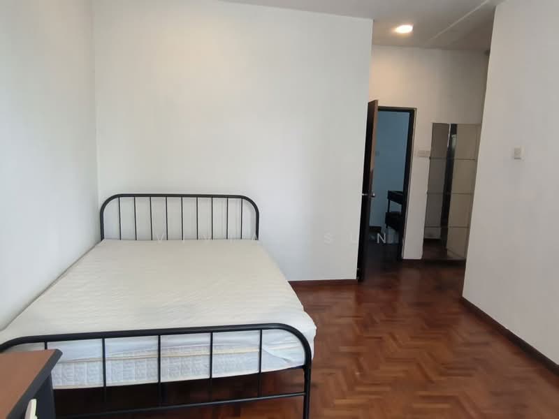 Lakepoint Condo, 2 Lakepoint Drive, Room Rental, 250 sqft, Condominium For Rent, by Vivian Sun, 60205401 - Bedroom - PropertyGuru.com.sg