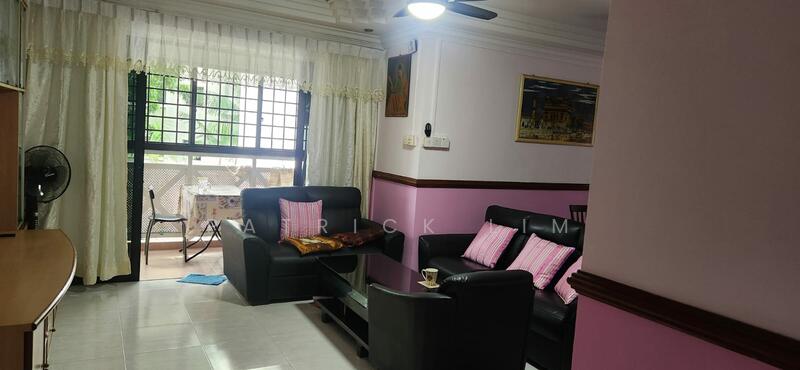 Wide & Large Living Room