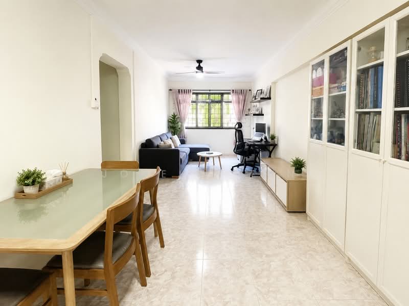 291E Bukit Batok Street 24, 291E Bukit Batok Street 24, 3 Bedrooms, 1,108 sqft, HDB Flat For Sale, by Jocelyn Tan, 60205547 - Living Room - PropertyGuru.com.sg