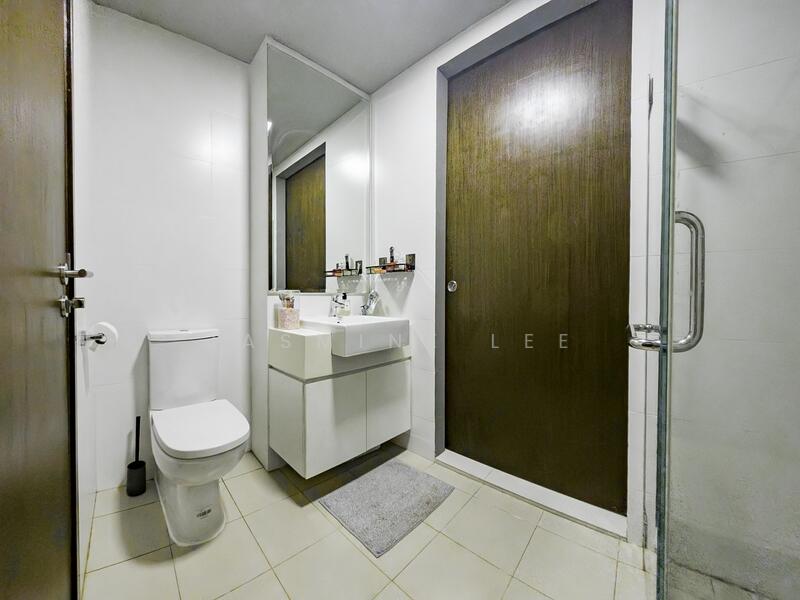 Jack-and-Jill Bathroom