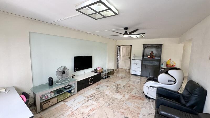 Blk 124 Paya Lebar Way, 5 Room For Sale