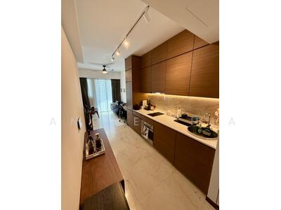 For Rent - Queens Peak