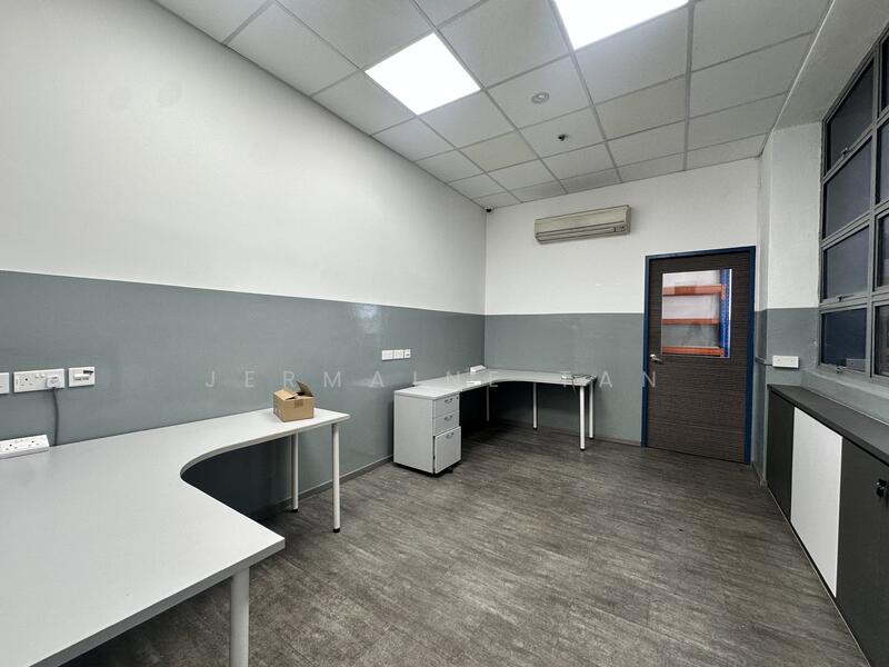 Mayfair Industrial Building, 51 Jalan Pemimpin, 300 sqft, Light Industrial (B1) For Rent, by Jermaine Tan, 60205774 - CommercialGuru.com.sg