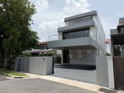 For Sale - 💯 Walk to Henry Park Pri