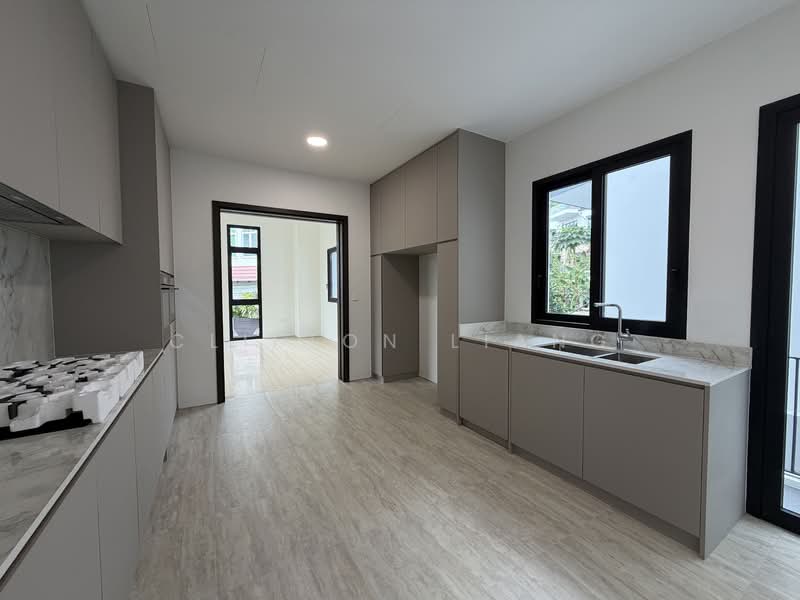 💯 Walk to Henry Park Pri Detached House For Sale at S$ 19,800,000 | PropertyGuru Singapore - Kitchen