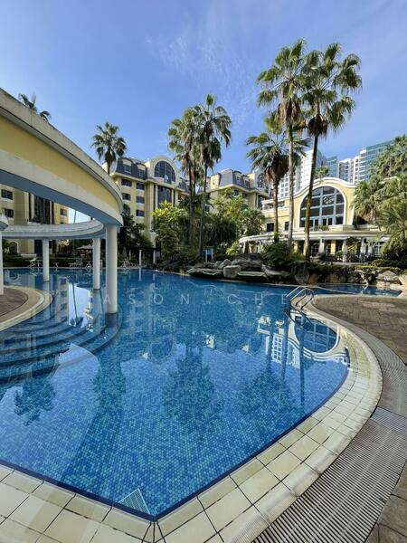 Lovely Pool and Kids Pool