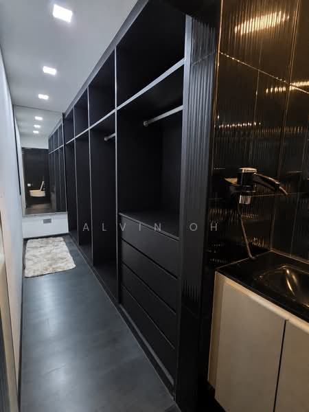 Windy Heights, 80 Jalan Daud, Room Rental, 250 sqft, Condominium For Rent, by Alvin Oh, 60206413 - Walk in dresser with plenty of storage - PropertyGuru.com.sg