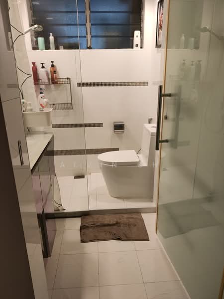 Windy Heights, 80 Jalan Daud, Room Rental, 150 sqft, Condominium For Rent, by Alvin Oh, 60206413 - Bathroom - PropertyGuru.com.sg