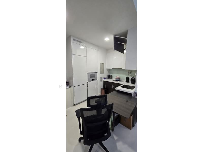 Eon Shenton, 70 Shenton Way, 2 Bedrooms, 538 sqft, Condominium For Sale, by Ritchie Li, 60206477 - Kitchen - PropertyGuru.com.sg