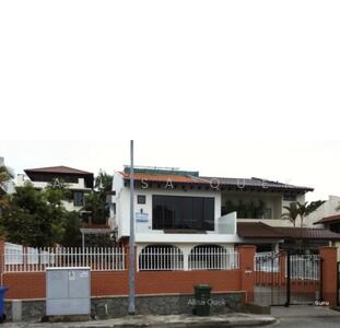 For Rent - Sennett Avenue