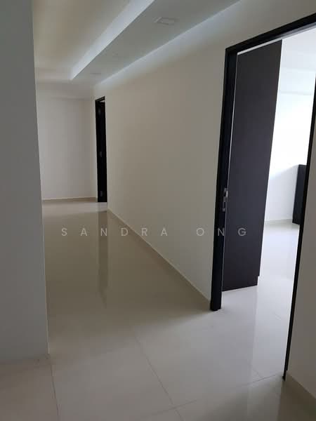 547 Hougang Street 51, 547 Hougang Street 51, Room Rental, 180 sqft, HDB Flat For Rent, by Sandra Ong, 60206542 - Corridor - PropertyGuru.com.sg