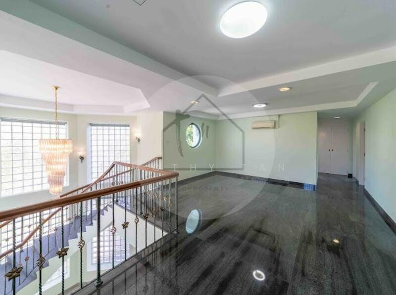 Windsor Park Estate, Windsor Park Road, 6 Bedrooms, 6,800 sqft, Detached House For Rent, by Timothy Tan, 60206549 - Hallway - PropertyGuru.com.sg