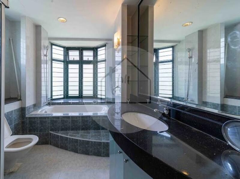 Windsor Park Estate, Windsor Park Road, 6 Bedrooms, 6,800 sqft, Detached House For Rent, by Timothy Tan, 60206549 - Bathroom - PropertyGuru.com.sg