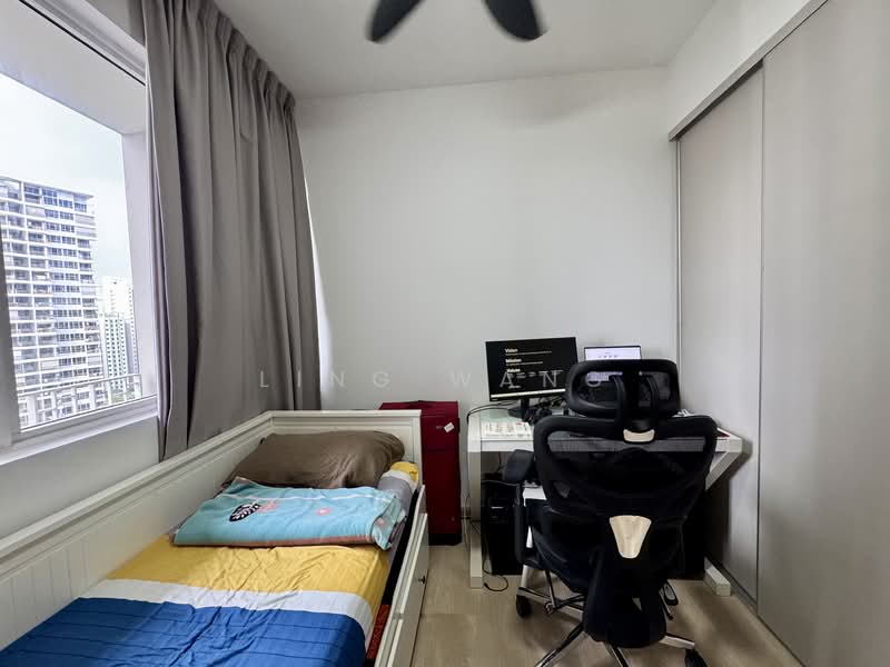 High Park Residences, 31 Fernvale Road, 2 Bedrooms, 581 sqft, Condominium For Rent, by LING WANG, 60206577 - Bedroom - PropertyGuru.com.sg